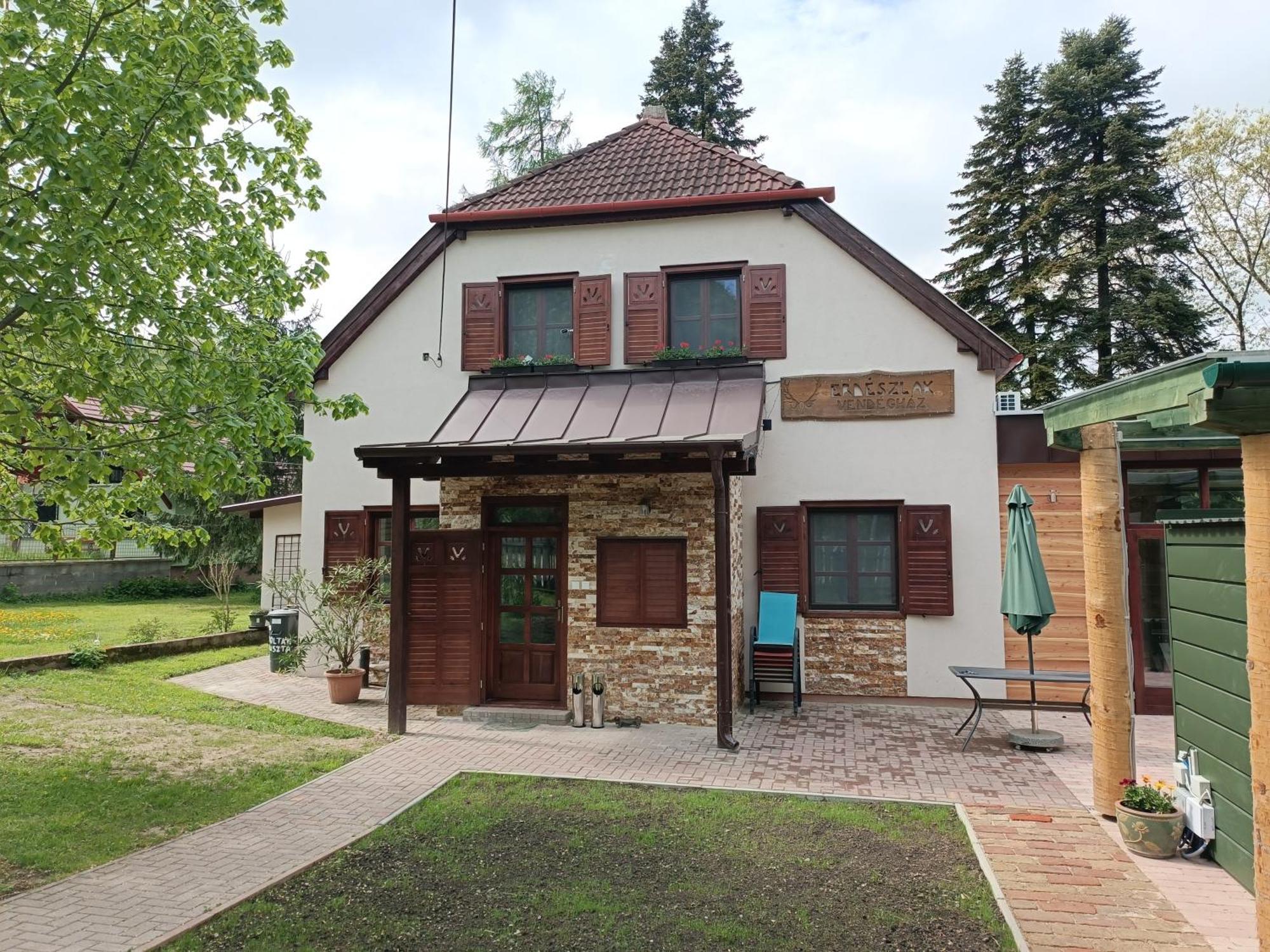Hethazpuszta Erdeszlak Hotel Isztimér Екстериор снимка